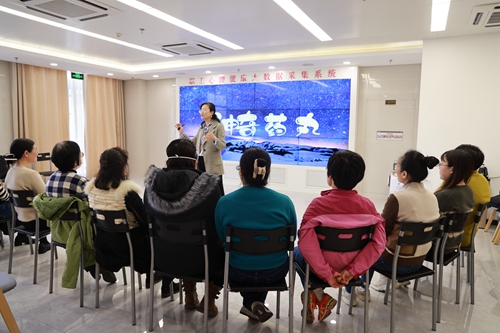 心理團(tuán)建減壓3_副本.jpg
